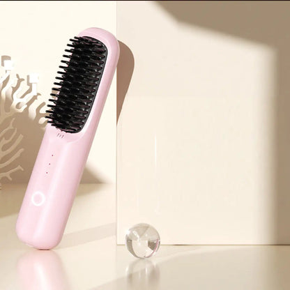 Portable Cordess On The Go - Heated Hair Brush